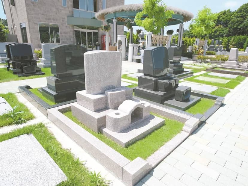 湘南フォレスト　鮮やかな緑で囲まれた「ガーデン墓地」