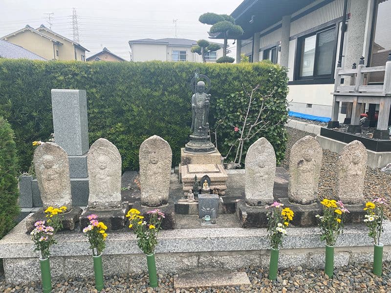中村西墓苑