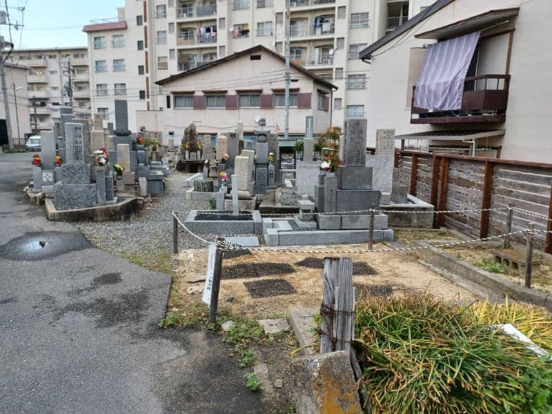 西諸福墓地