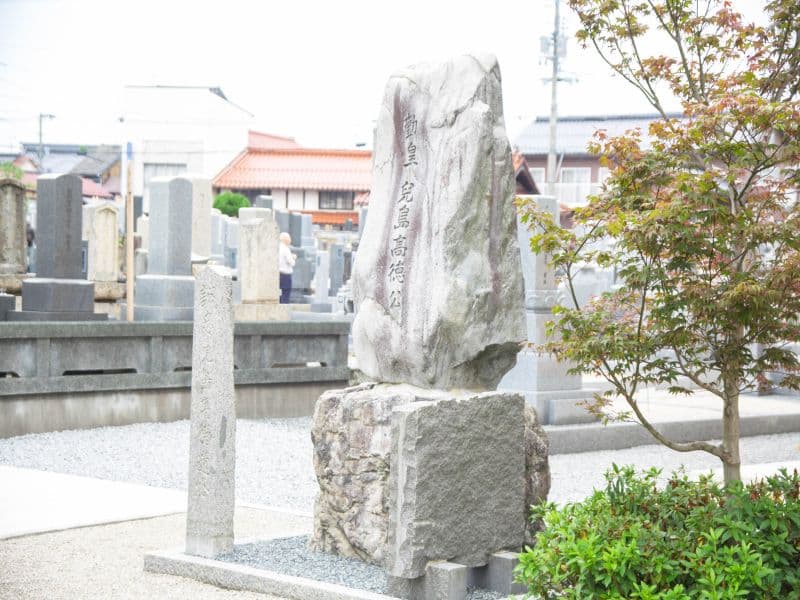 凉善寺墓地