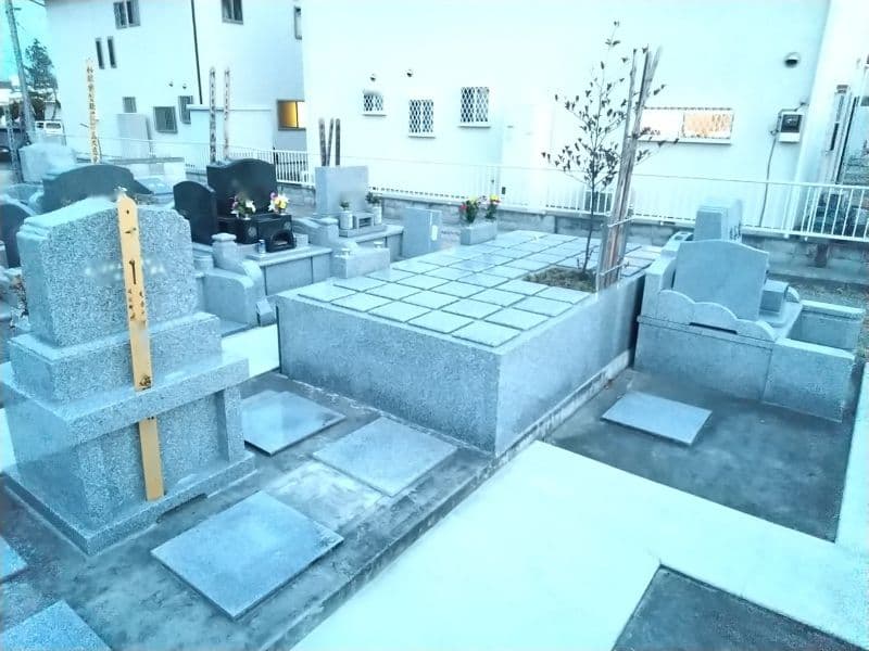 安中共同墓地