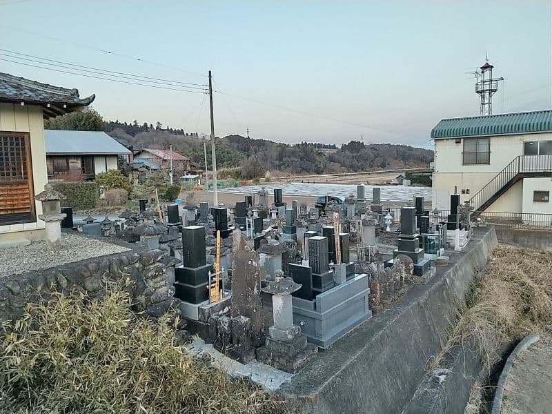 高梨子墓地