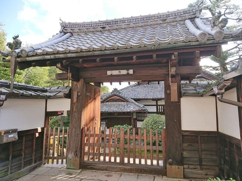 養徳院霊園