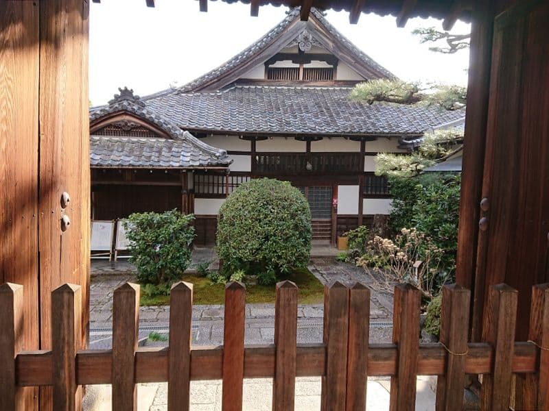 養徳院霊園