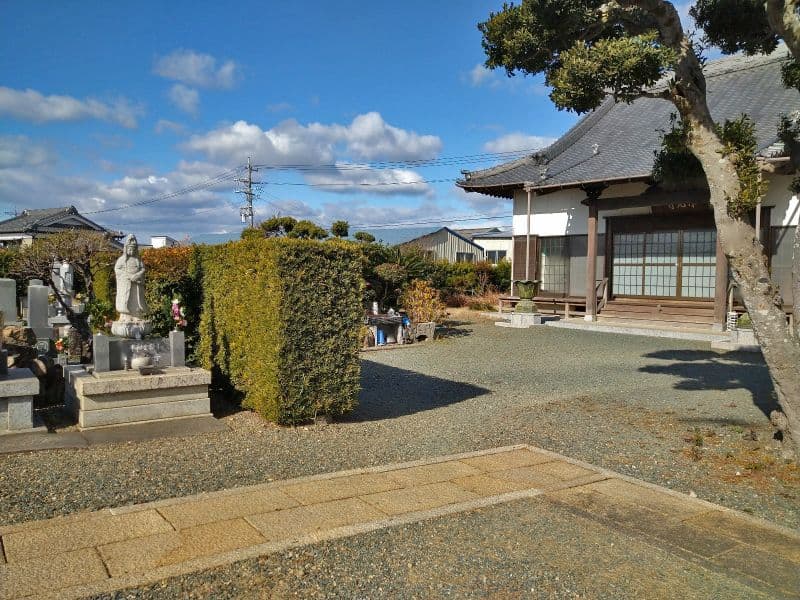 東光寺墓苑