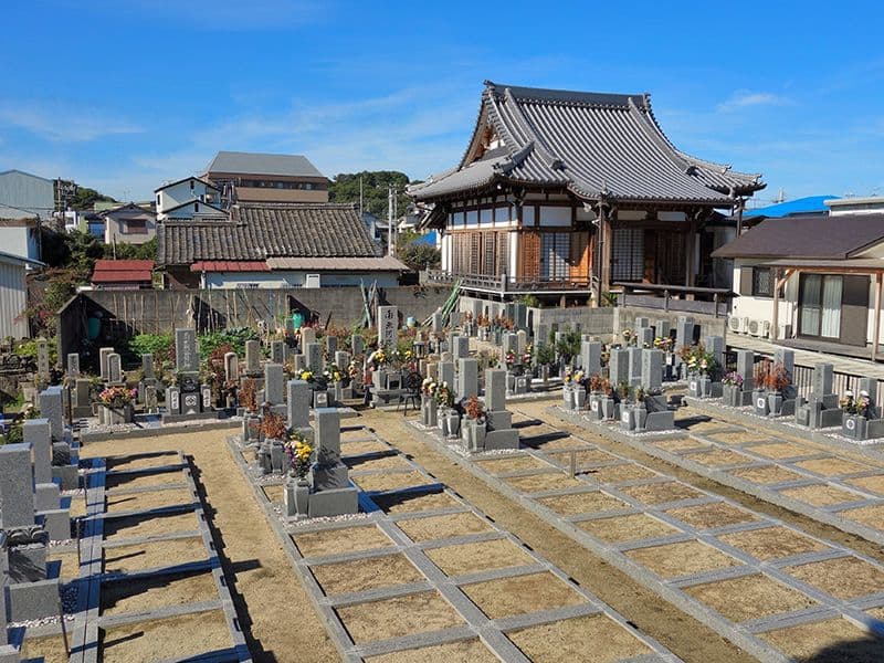 真乗寺墓地