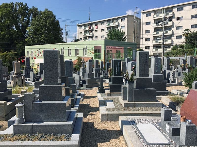 南刀根山墓地