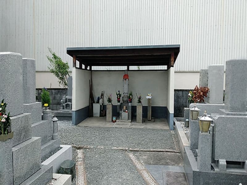鳥飼西墓地