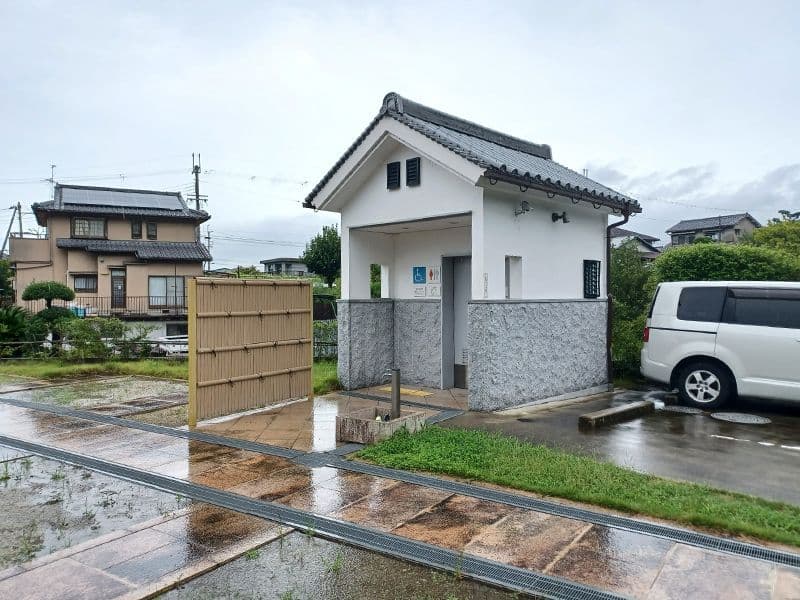 日下墓地