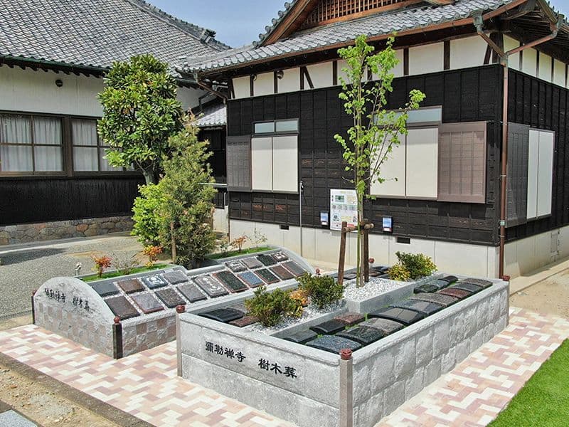 弥勒寺墓苑