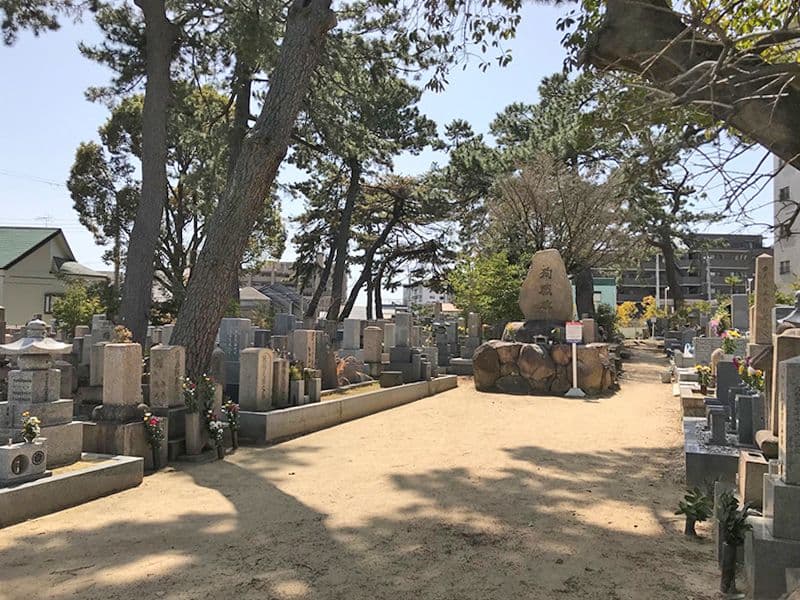 魚崎墓地
