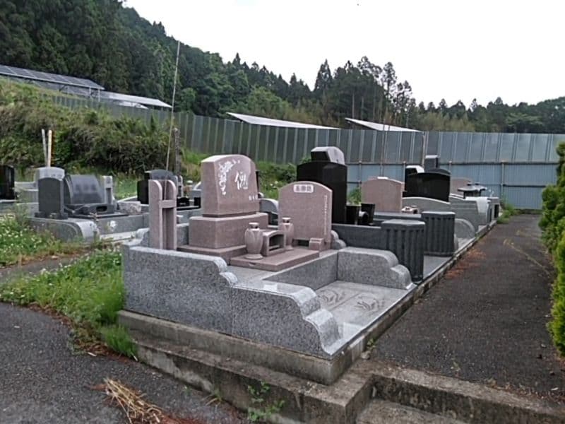 うぐいす霊園