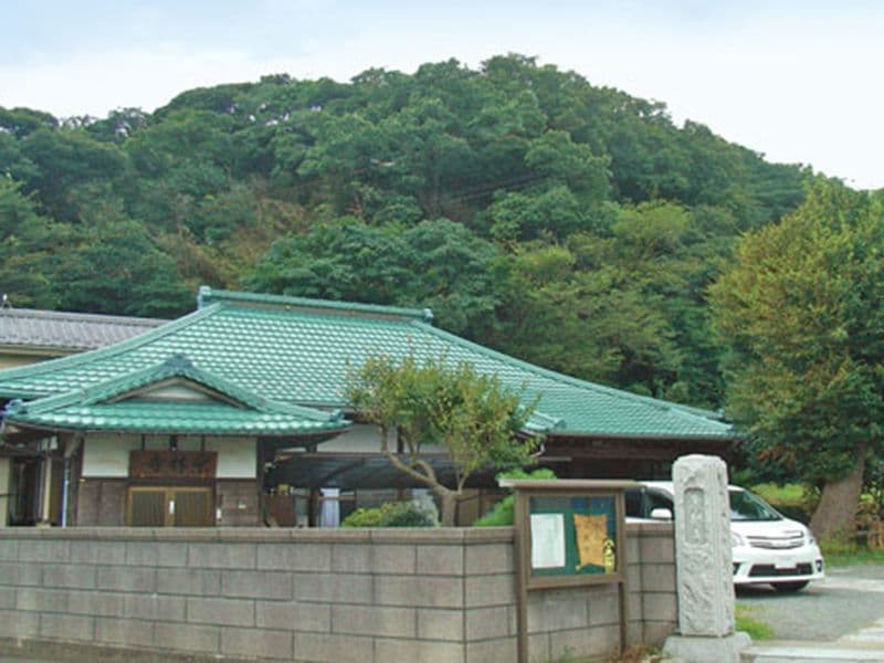 栄林寺