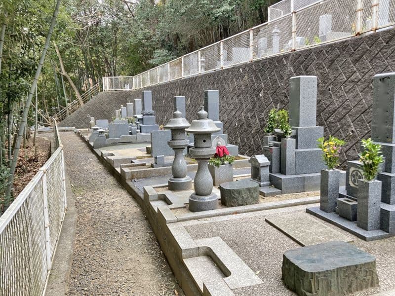 大辻霊園