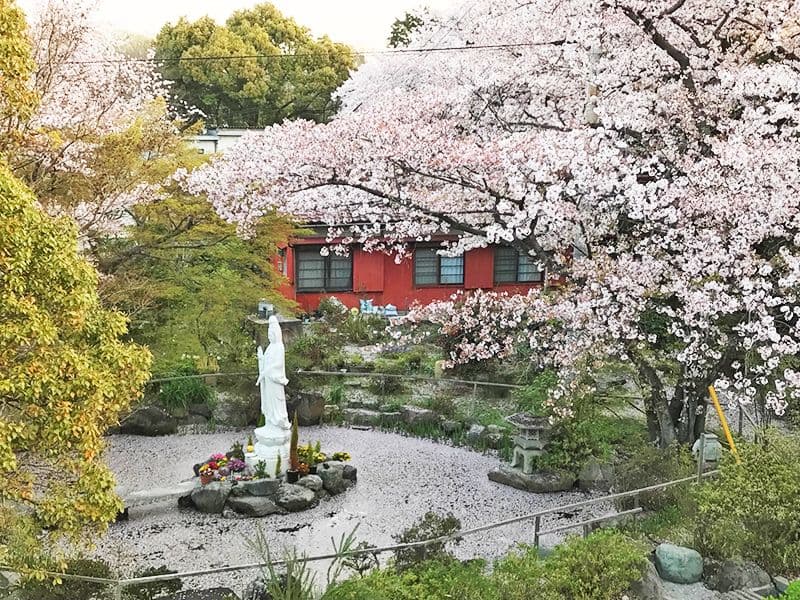 徳林寺墓苑