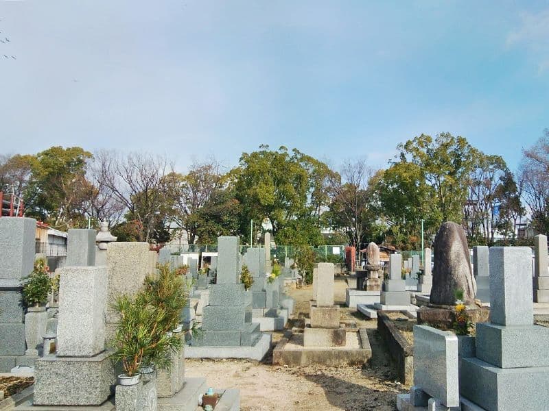勝部墓地