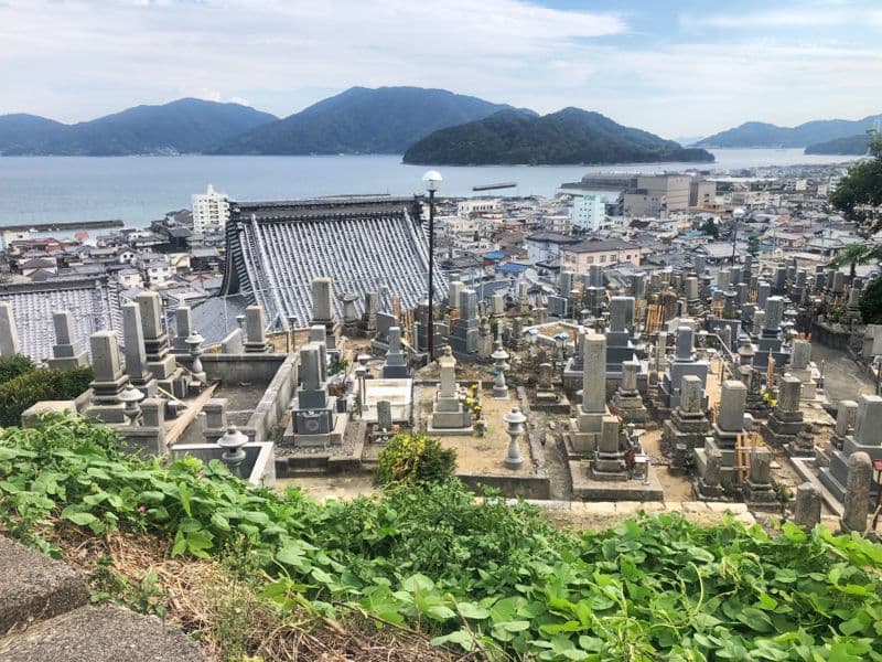 真福寺墓地