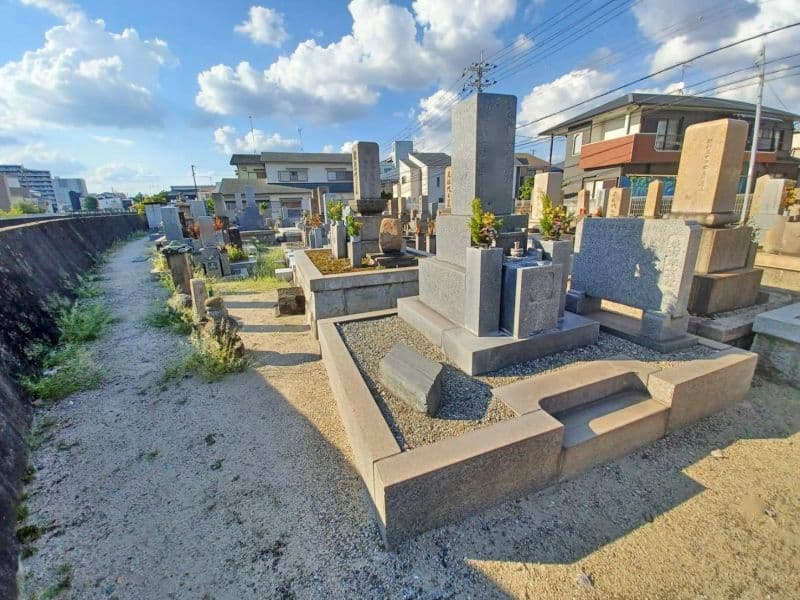 正音寺墓地