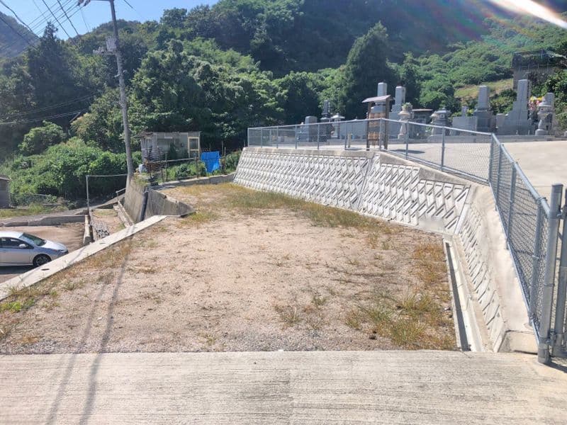 西圓寺墓苑
