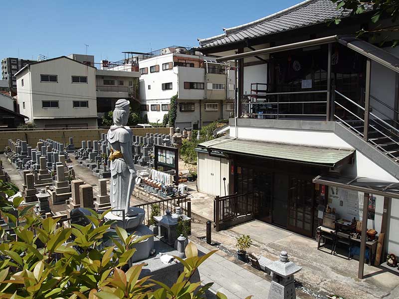 泰聖寺墓地