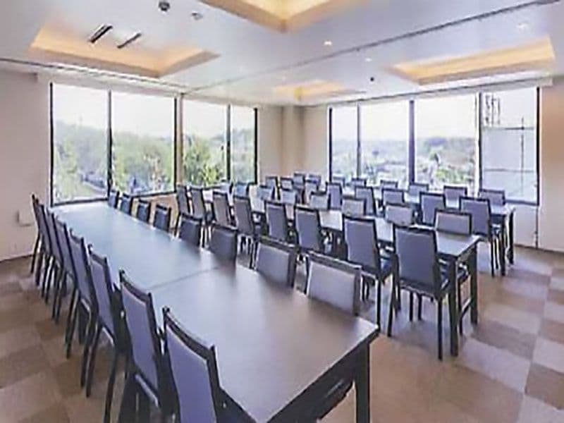 春秋苑 青蓮堂 屋内御廟 　洋風の会食室