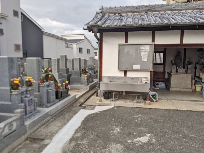 常福寺墓地