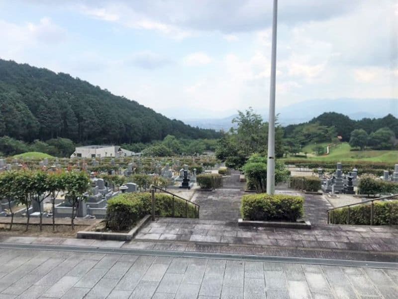 葛城市霊苑