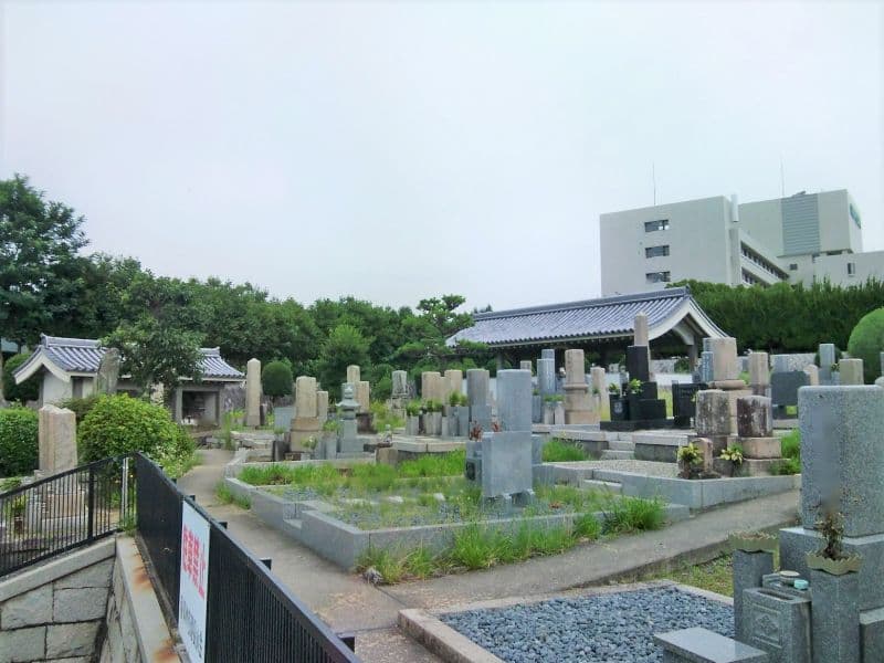 大字稲墓地