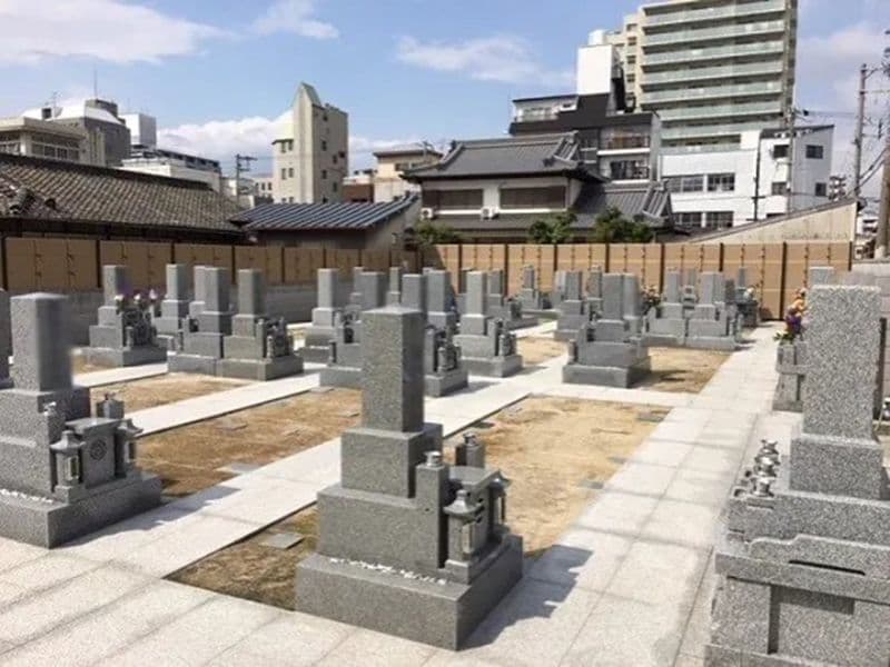 極楽寺墓苑