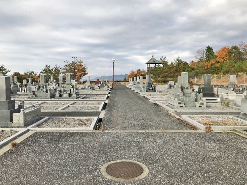 甲良町霊園