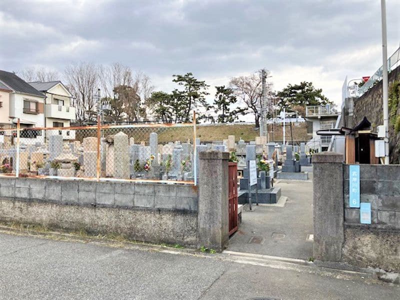 小松墓地