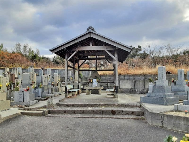 藤阪区墓地