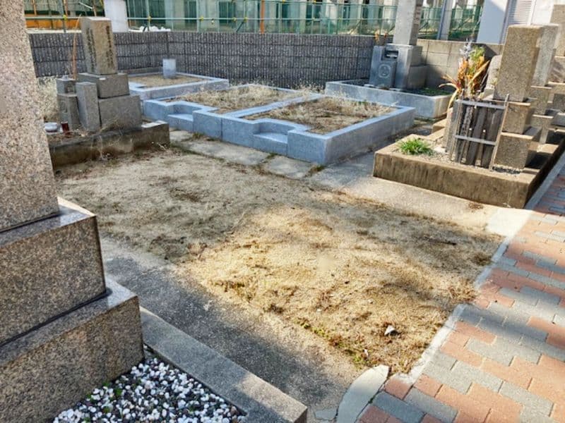 本庄墓地
