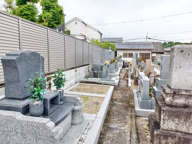 般若寺町墓地