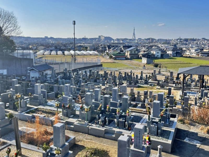 山中田墓地