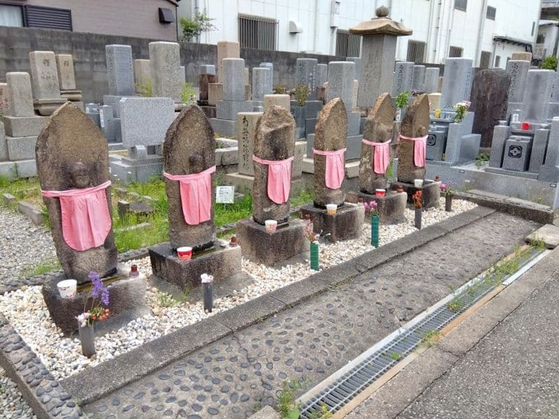 神崎町墓地
