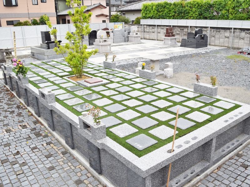 中居共同墓地