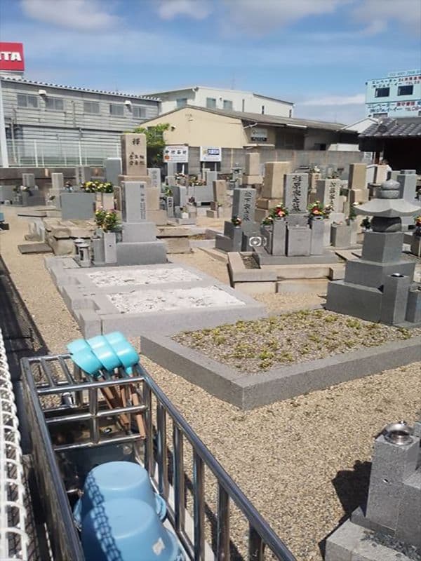 長田西墓地