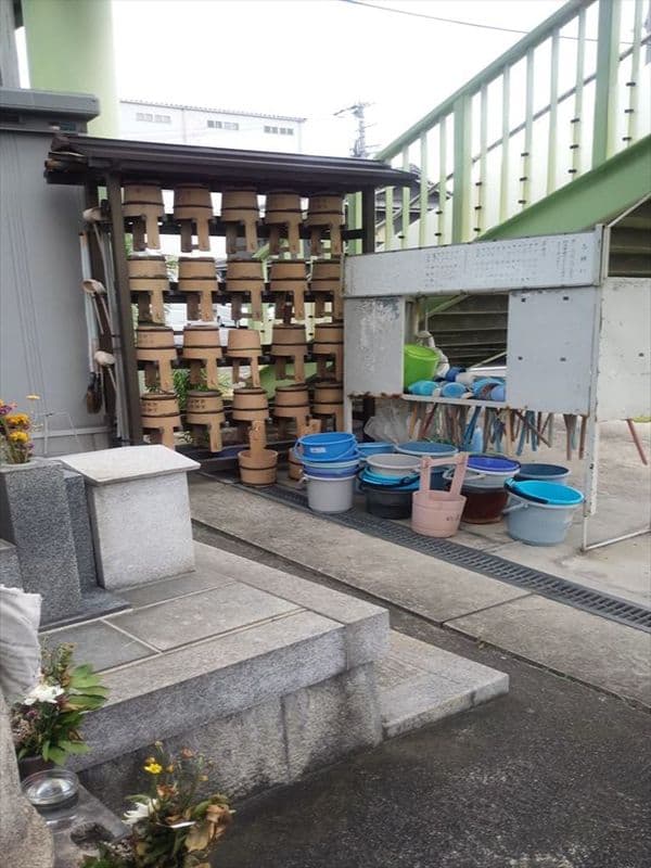 善根寺町墓地