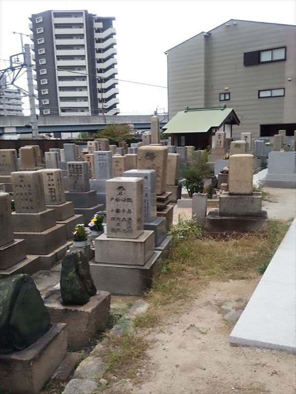 放出墓地